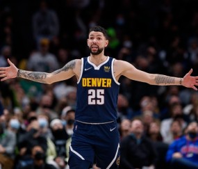 乐鱼app官方下载入口-杨瀚森新秀队教练！小里弗斯：我会偷老爸几招 上场都给我认真打