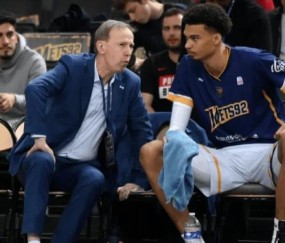 马刺出品必属精品！文班教练：他去马刺可太好了